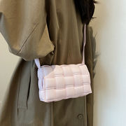 ショルダーバッグ　鞄　カバン　INS　大人気　韓国ファッション　全8色