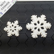 ラメ付き 雪の華 雪結晶 樹脂パーツ デコパーツ DIYパーツ 手芸 ハンドメイド アクセサリーパーツ