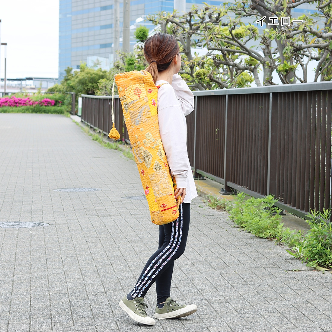 GAIAM チャクラ刺繍入りヨガマットバック Gaiam Chakra Embroidered Yoga Mat Bag - Walmart.com