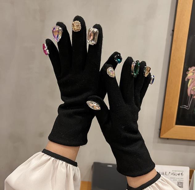 韓国風ニット手袋  レディース手袋 厚手 ジュエリー付き冬用グローブ  裹起毛 ファッション3色