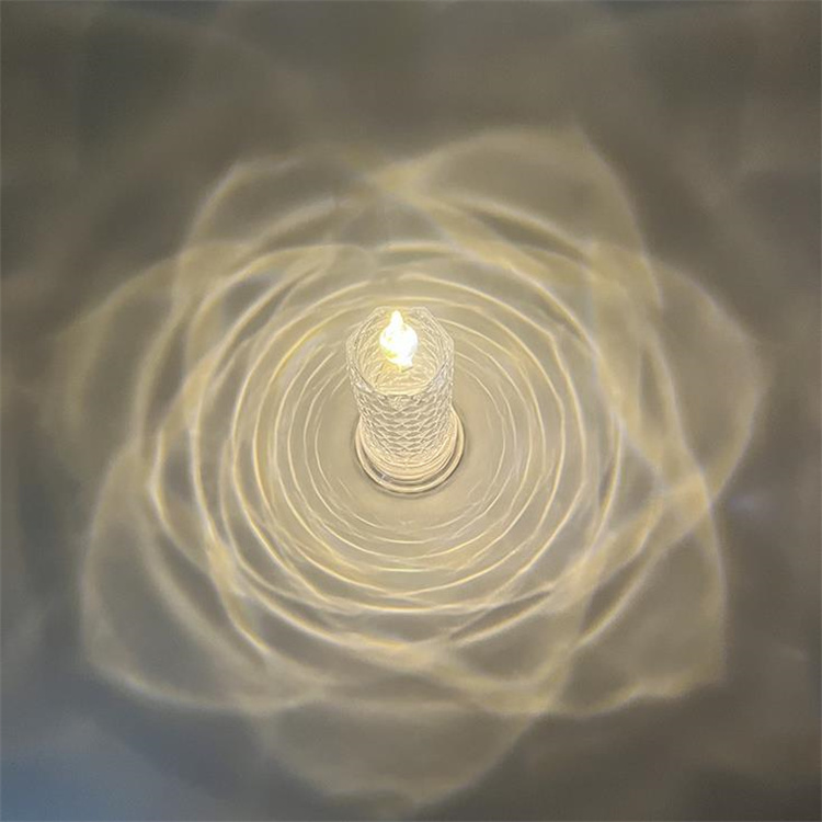 ブームが巻き起こる  ledライト バラの光影 ロマンチック 装飾ライト 小夜灯 1個 新品 シミュレーション