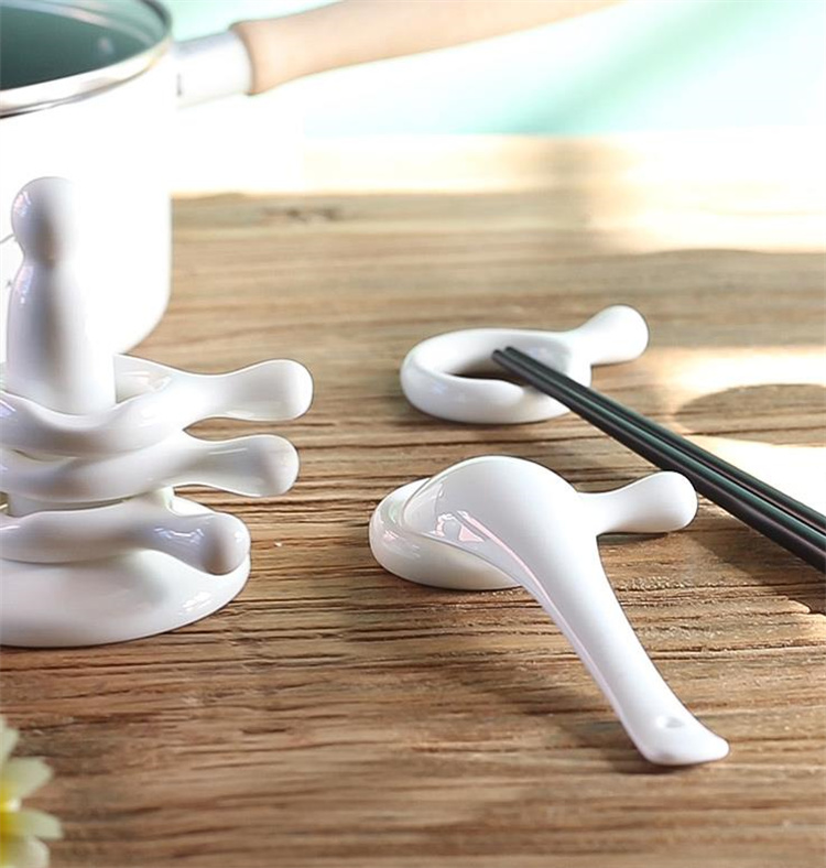 イメージ通りでした 早い者勝ち 箸置き 陶磁器 精致 ユニークな