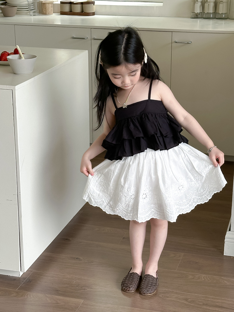 2024夏新作  韓国風子供服   キッズ服       中大童   ハーフスカート   透かし彫り  100-160cm