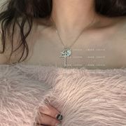 ネックレス　アクセサリー　韓国ファッション　デザイン　ビンテージ　メタル　十字
