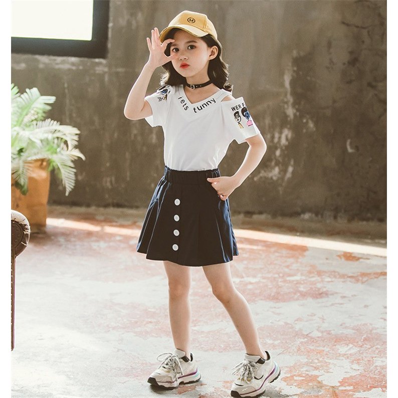 子供服 女の子 140cm まとめ売り服32点+帽子2点セット 子供服 女の子 140cm まとめ売り服32点+帽子2点セット