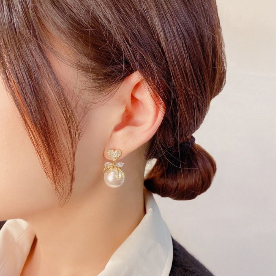 雰囲気のあるお洒落な横顔に 耳飾り ピアス レディース INS風 アクセサリー おしゃれ 韓国ファッション