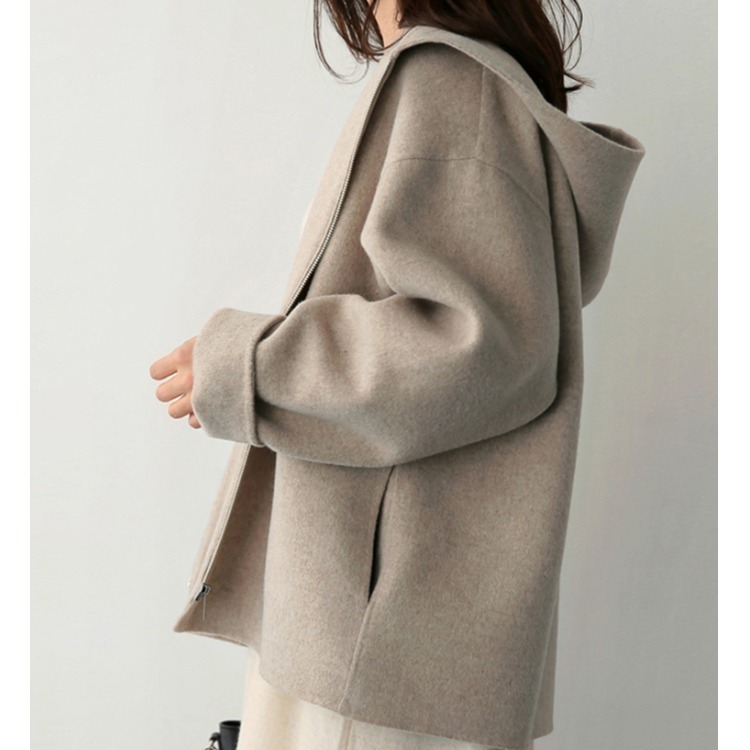 初回送料無料　秋冬のゆったりとしたフード付きコート　カジュアルコート　人気上着　トップス