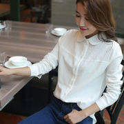春と秋の新しい婦人服長袖白い縞シャツ女性カジュアルシャツ