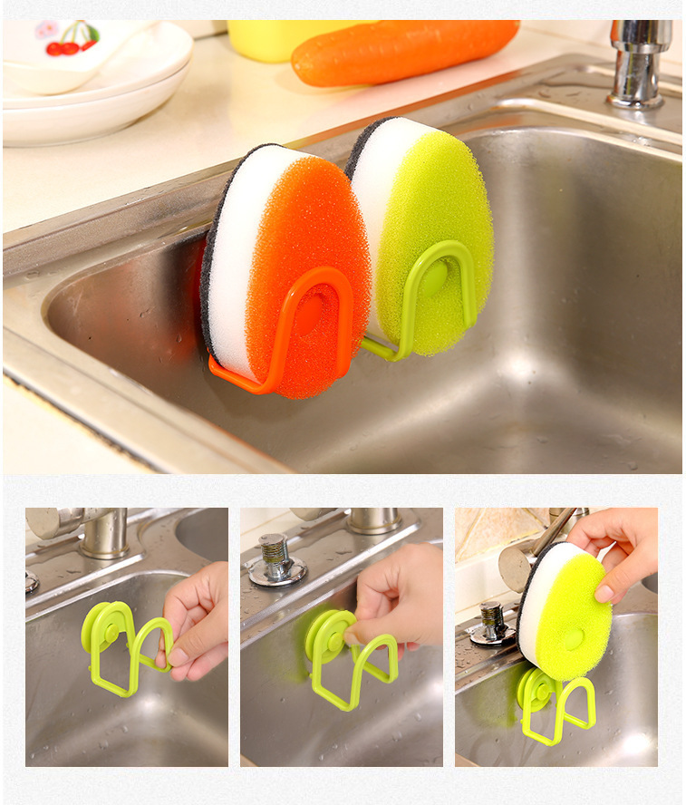 3点セット石けん液を持ってスポンジを清潔にして油をつけずに皿洗いをして布スポンジを拭きます