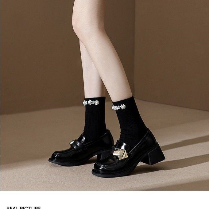 極美品 ロジェビビエ バックル スクエアトゥ パンプス プレート 金具 ブラック Roger vivier ロジェヴィヴィエ パンプス スクエアトゥ バックル