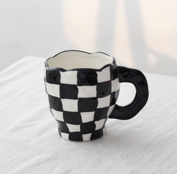 チェック コーヒーカップ マグカップ セラミックカップ 撮影道具 韓国風 装飾 INSスタイル