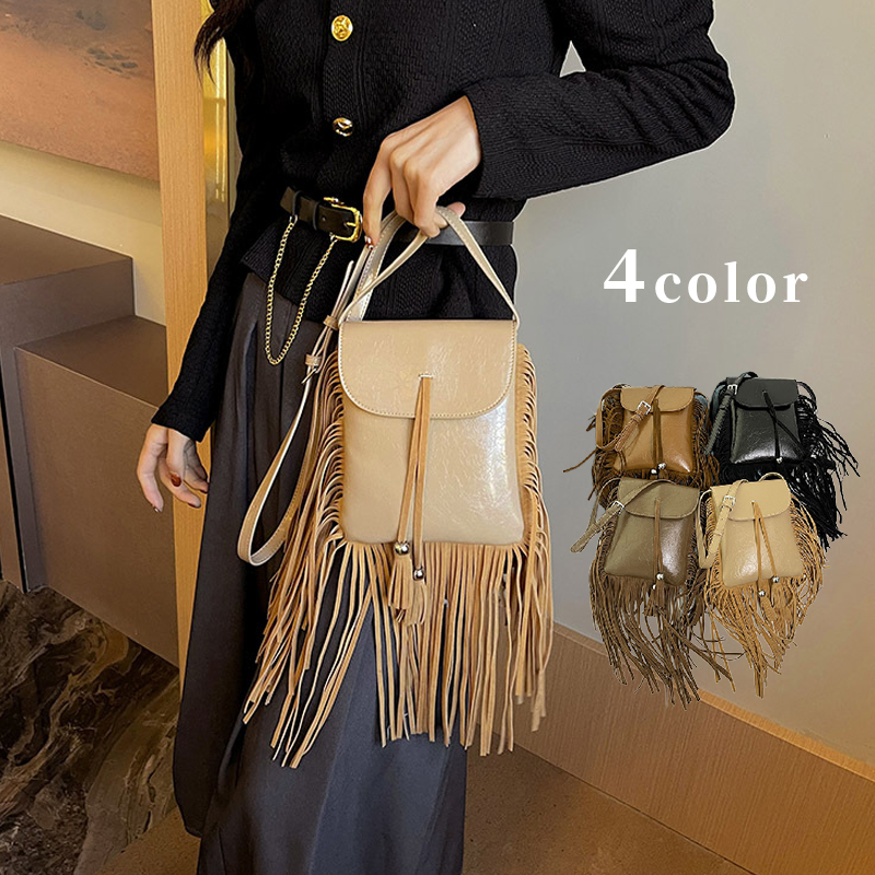 タッセルショルダーバッグ　鞄　レディース　韓国ファッション　民族風　4colors