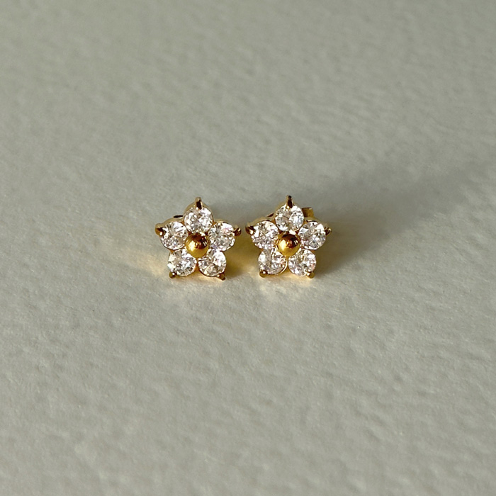 ピアス フラワー 花 小ぶり 小さめ サージカルステンレス 18金