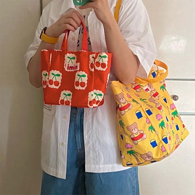 【2024春新作】韓国風レディース服　春　オシャレ　収納バッグ　ハンドバッグ　防水　ピクニック　6種類