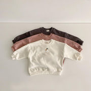 子供服、秋冬の子供向けの新しいトップス、刺繍入りの洋ナシのセーター