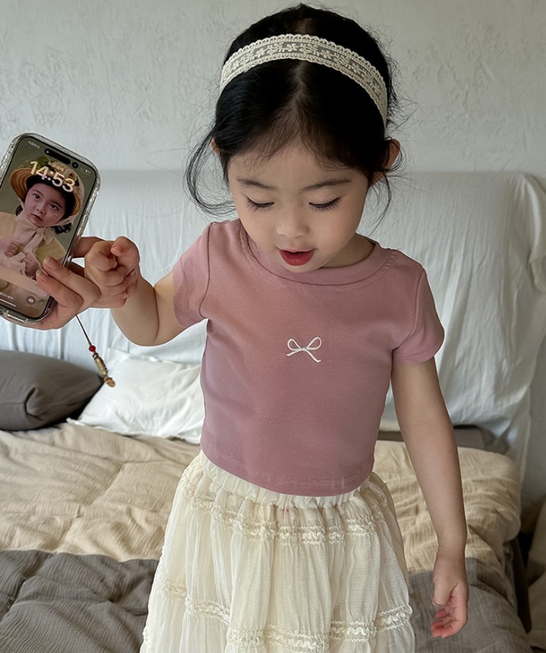 キッズ服     韓国風子供服    Tシャツ    刺繍    かわいい半袖