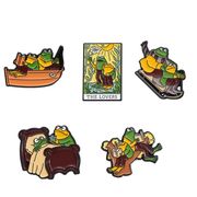 5色 カエルとヒキガエル  ブローチ 金属 バッジ  カエル兄弟  ブローチピン カエルのアクセサリー  蛙雑貨
