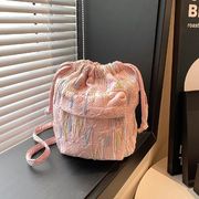 レディース小物　ショルダーバッグ　斜め掛けバッグ
