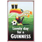 アンティーク メタルエンボスプレート(S)★GIUINNESS SOCCER★