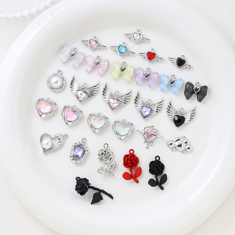 人気 アクセサリーパーツ 翼 デコ土台 材料 キュービック ハートチャーム ハンドメイド リボン 薔薇 ローズ