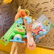 2色  プールパーティーキーホルダー   かわいい カエル  豚キーホルダー  カエルアクセサリー