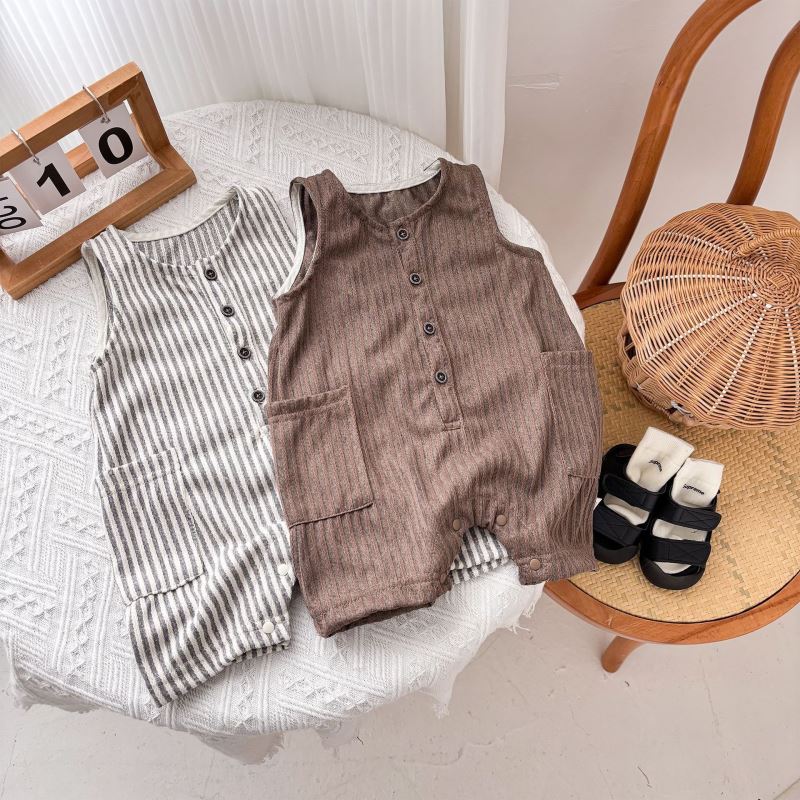 ロンパース・カバーオール