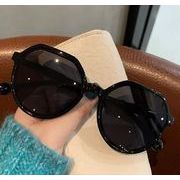 2025年新作　ファッション雑貨　大人用サングラス　UVカット