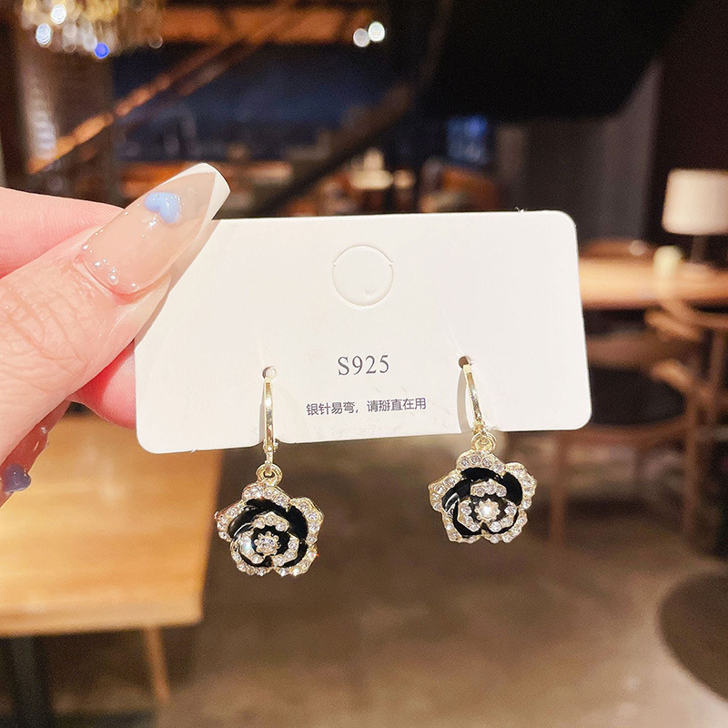 ピアス 耳飾り カメリア 激安ピアス ラインストーン イヤリング アクセサリー 925シルバー 気質