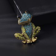 ラインストーン  カエルブローチ  動物  蛙   ブローチ コサージュ 男女兼用  カエルアクセサリー