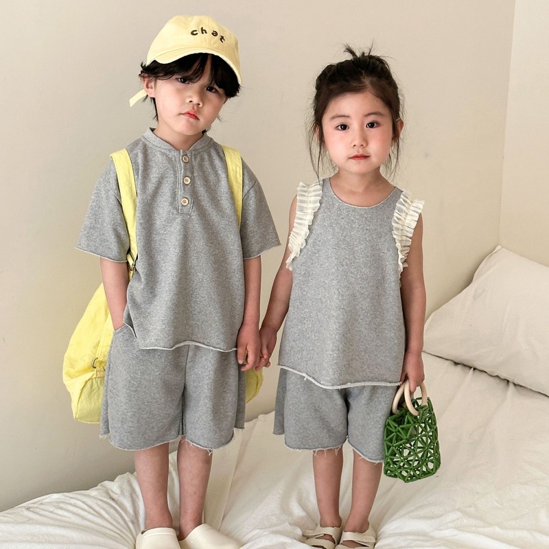 QQMM☆子供夏用スポーツセット 男の子半袖 2025夏 ベビー女の子 タンクトップ＋ショートパンツ