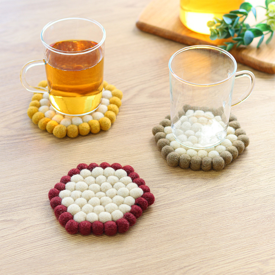 コースター 六角 フェルトボール[フエルトポンポンカラフルキッチン25AW]