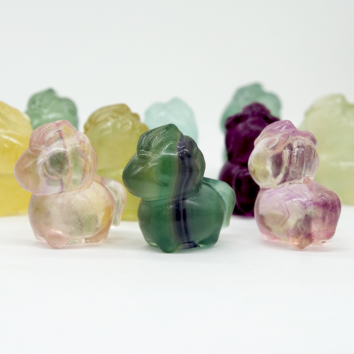 【2026干支】馬 フローライト 彫り物 長さ約1.8ｃｍ 開運 お守り 厄除け 午年 天然石 置物