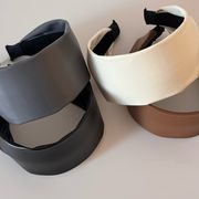 puカチューシャ　ヘアアクセサリー　レディース　デザイン　韓国風　髪飾り