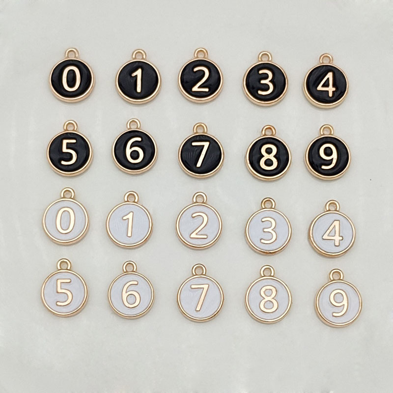 ナンバー パーツ 数字 バッグチャーム イニシャル チャーム ゴールド DIY アクセサリーパーツ 金属パーツ