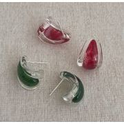 アクリルピアス