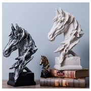 超人気ins話題 早い者勝ち 天然素材風の質感を持つレジン製馬モチーフ 玄関や本棚に置くだけで雰囲気アップ