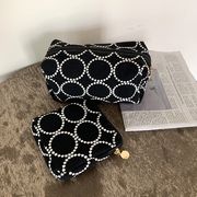 収納ポーチ　化粧バッグ　INS　韓国ファッション　刺繍