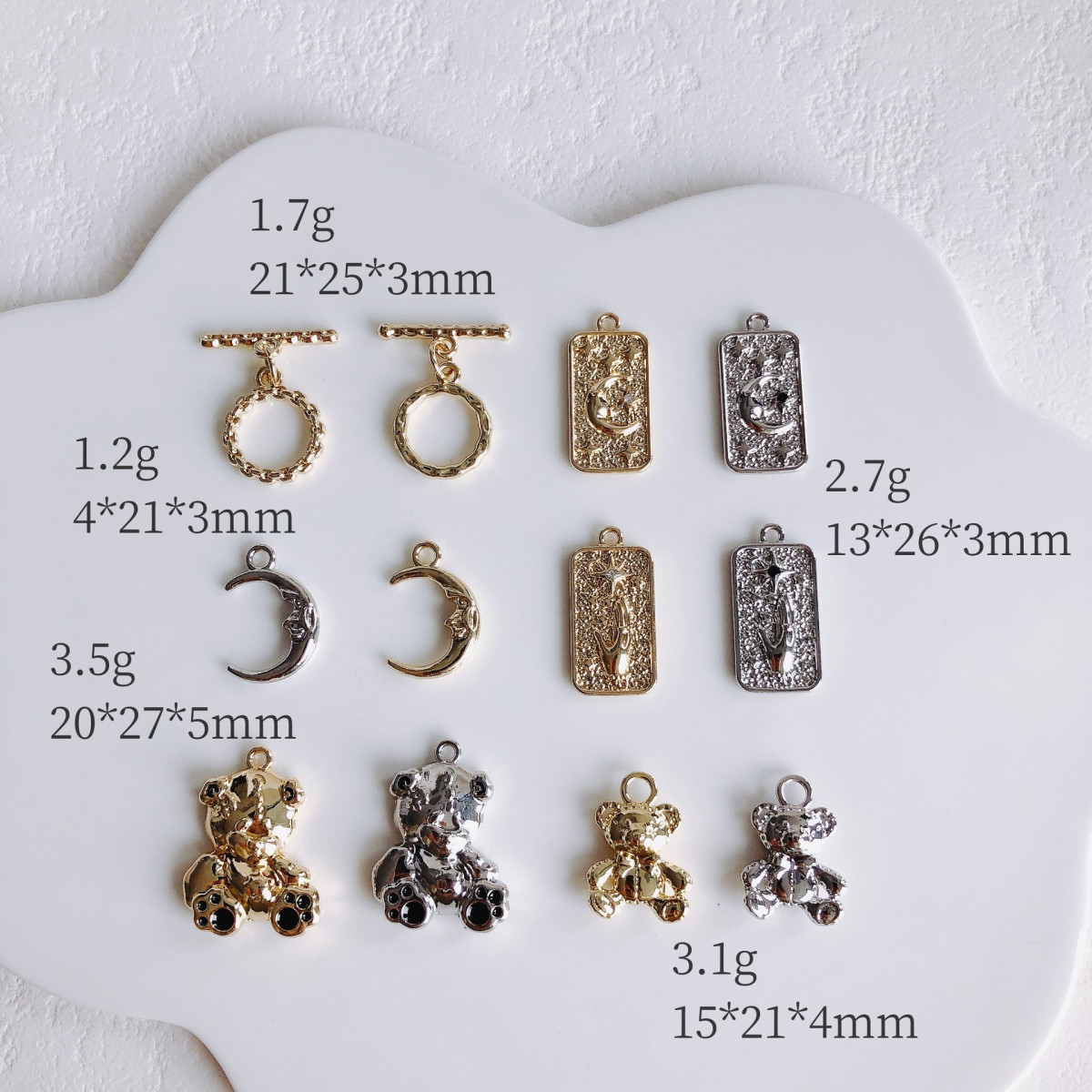 ハンドメイド マンテル アクセサリーパーツ コネクター クマチャーム メタルパーツ 金具 ベアー 月 熊