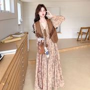 花柄ロングワンピース＆スエード調フリンジベスト 2点セット Vネック フレアワンピース ボヘミアン風
