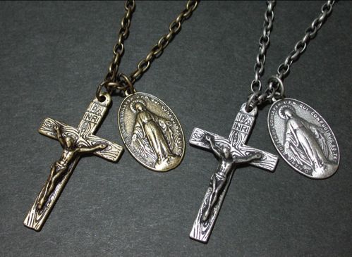 クロス＆マリア・キリスト・アンティーク調ネックレス・十字架