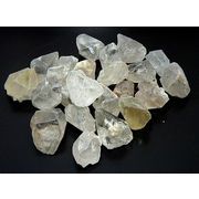 天然石クリスタルクォーツ/水晶　原石Mサイズ 3cm前後