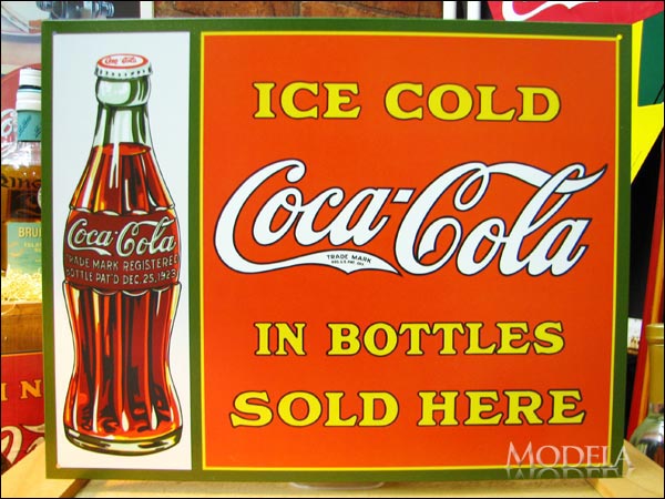 アメリカンブリキ看板 コカ・コーラ ボトルで売ってます