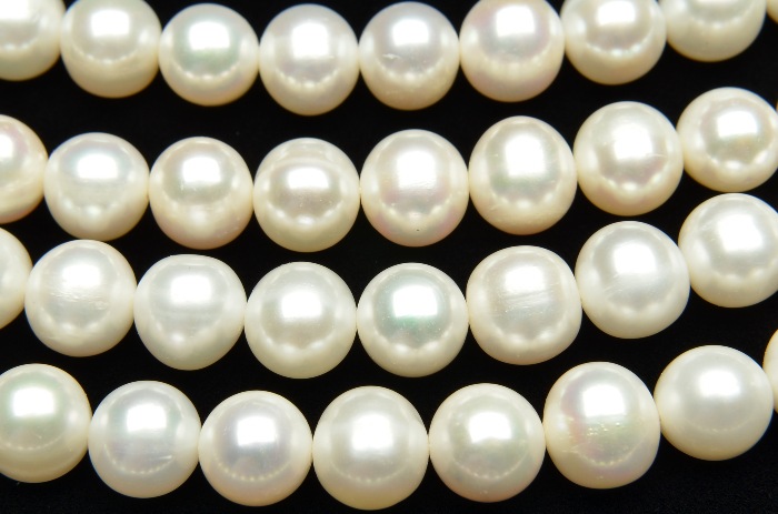 高品質 淡水真珠パール　セミラウンド～ポテト型 ホワイト　9～10mm　１連（約38cm）_R1917-9/A4-4