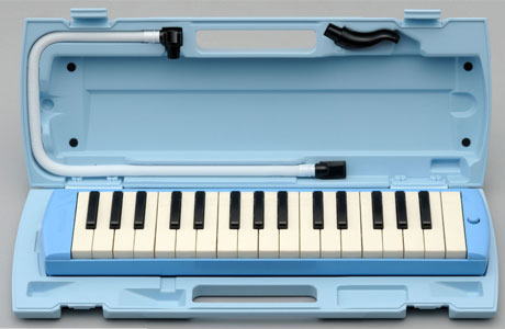 ヤマハ製32鍵盤ハーモニカ ピアニカ ブルーP-32E/P32E/YAMAHA