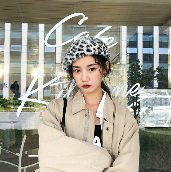 ベレー帽子 レオパード 秋冬新作 帽子 ベレー帽 ハット ヒョウ柄 個性的 韓国 豹ガラ ファッション雑貨 株式会社 C2jジャパン 問屋 仕入れ 卸 卸売の専門 仕入れならnetsea