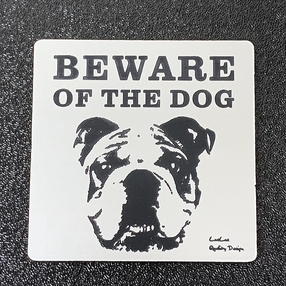 BEWARE OF THE DOG　猛犬注意サインプレート 犬に用心（シルバーアクリルプレート)ガーデンプレート