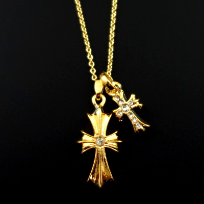 売り切り特価 ダブルゴールドクロスネックレス 芸能人 アメカジ ストリート 十字架 金 ビター系 ファッション雑貨 フィフジェム 問屋 仕入れ 卸 卸売の専門 仕入れならnetsea