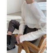満場の注目を集めて登場する 韓国ファッション ニットトップス セーター 個性 ゆったりする 快適である