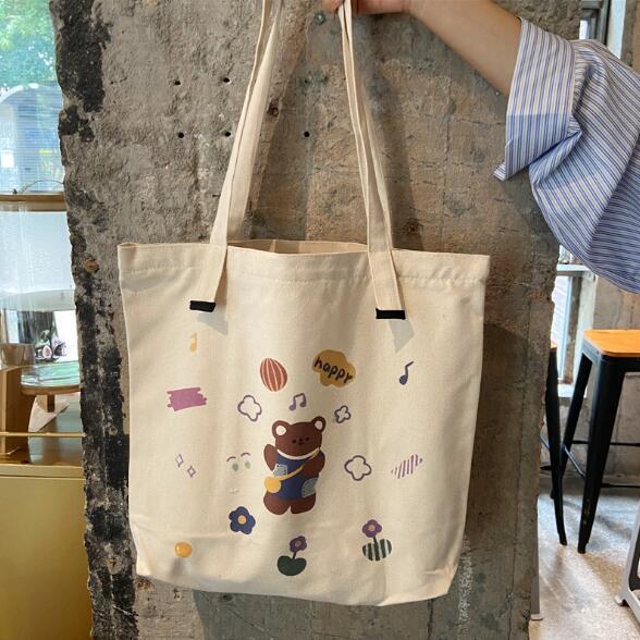 人気バッグ エコバッグ 帆布 トートバッグ 大容量 クマ かわいい プリント 韓国ファッション ファッション雑貨 合同会社ジェオンシー 問屋 仕入れ 卸 卸売の専門 仕入れならnetsea