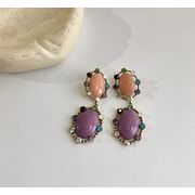 配色ピアス